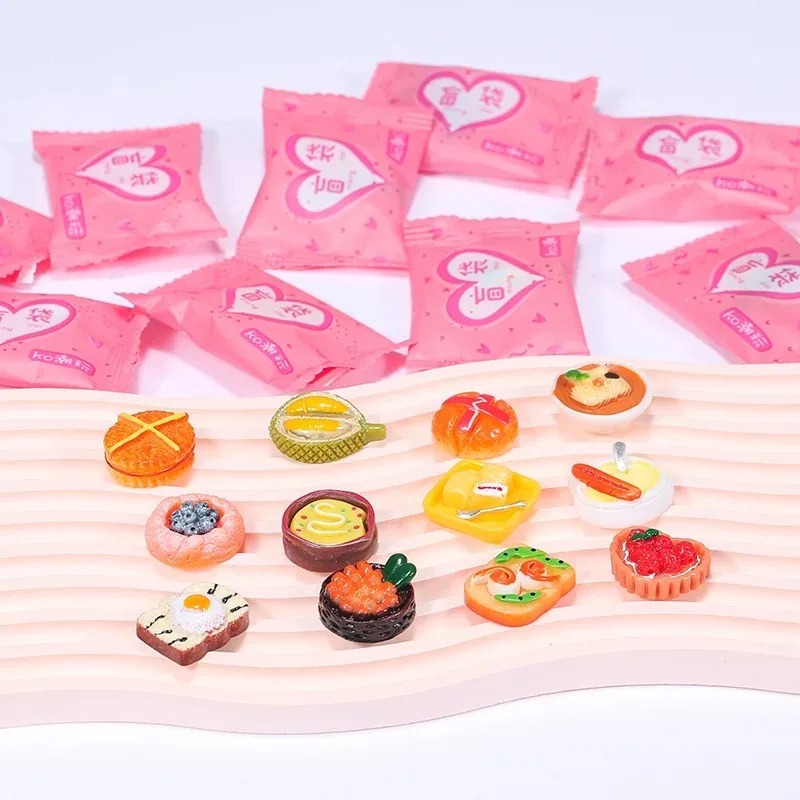 ألعاب طعام مصغرة بتصميمات عشوا - مراجعة Food Day Snacks وسعره